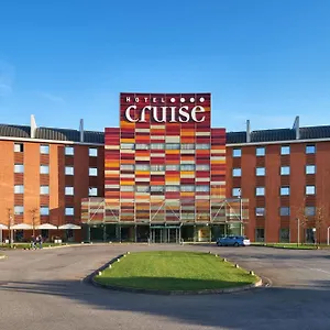 4* Hotel Cruise